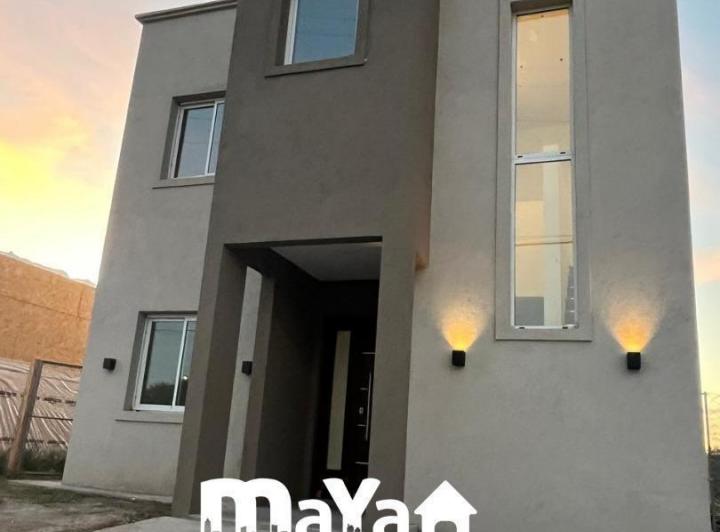 Casa · 110m² · 5 Ambientes · 2 Cocheras