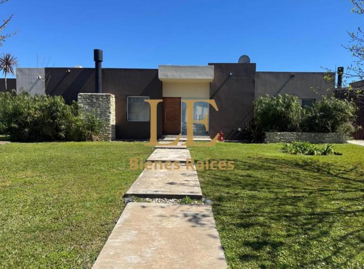 Casa · 190m² · 5 Ambientes · 5 Cocheras