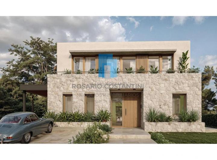 Casa · 312m² · 4 Dormitorios · 2 Cocheras