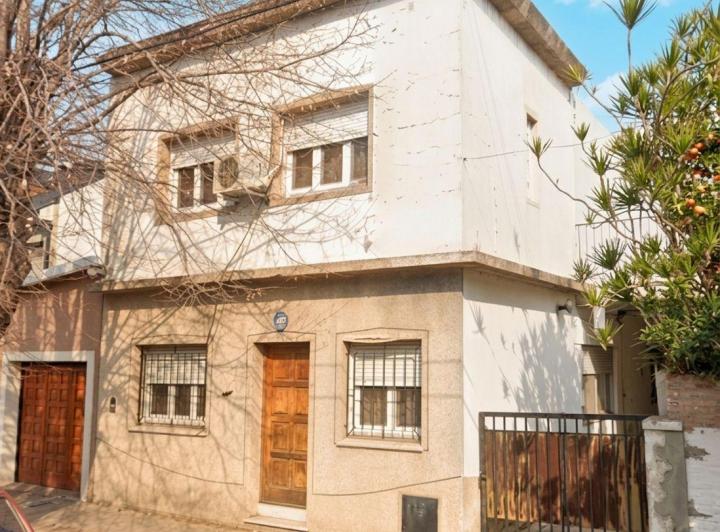 Casa · 190m² · 6 Ambientes