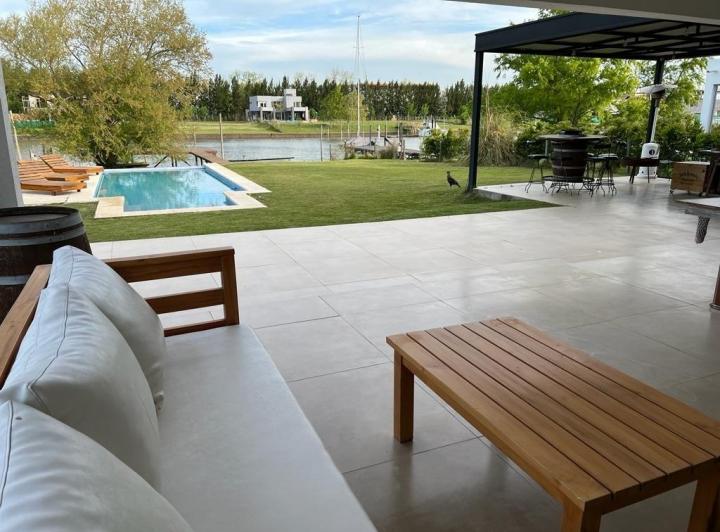 Casa · 400m² · 6 Ambientes