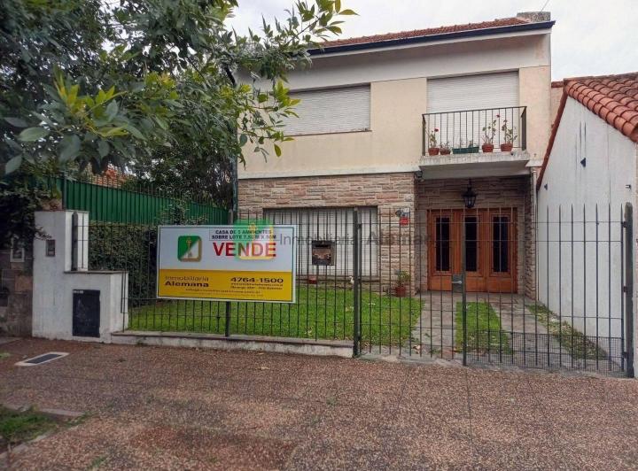 Casa · 160m² · 5 Ambientes