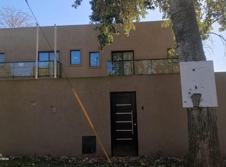 Casa · 184m² · 6 Ambientes · 1 Cochera