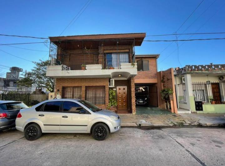 Casa · 173m² · 5 Ambientes · 1 Cochera
