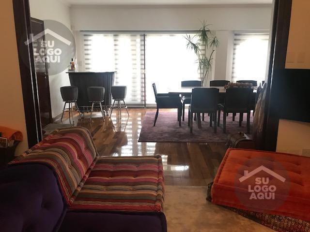 Casa · 360m² · 5 Ambientes · 3 Cocheras