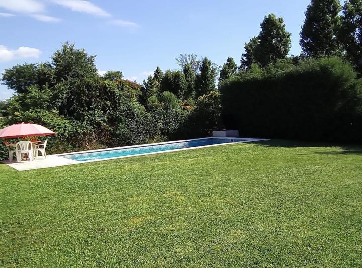 Casa · 132m² · 5 Ambientes · 2 Cocheras