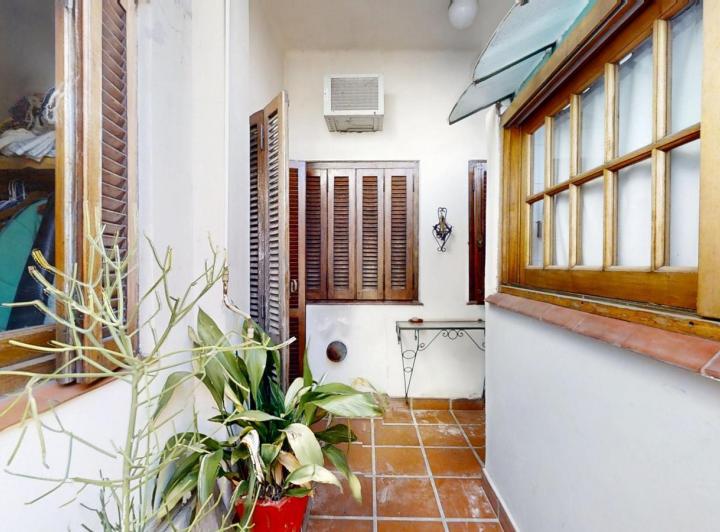 Casa · 140m² · 7 Ambientes