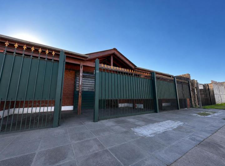 Casa · 238m² · 6 Ambientes