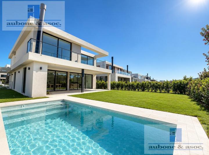 Casa · 290m² · 6 Ambientes · 4 Cocheras