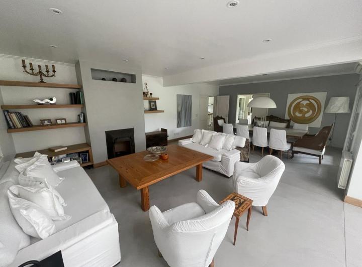 Casa · 1140m² · 6 Ambientes