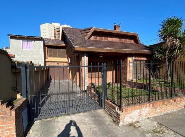Casa · 330m² · 5 Ambientes
