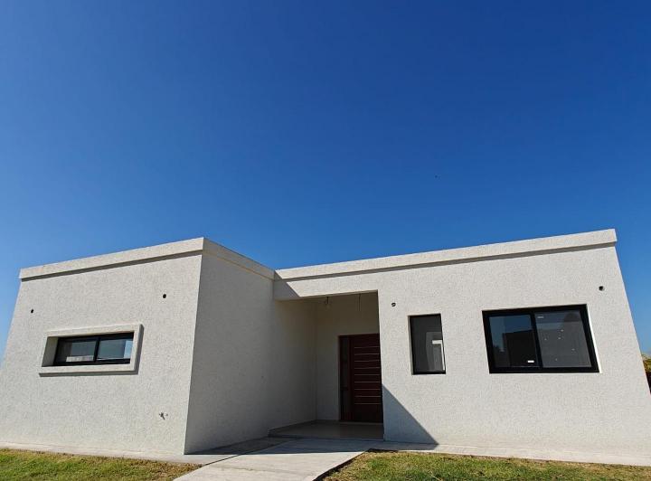 Casa · 150m² · 5 Ambientes · 2 Cocheras