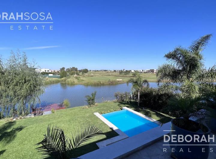 Casa · 240m² · 6 Ambientes · 4 Cocheras