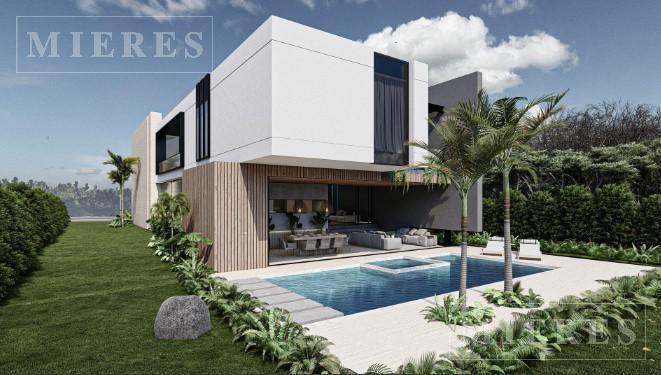 Casa · 1112m² · 7 Ambientes · 2 Cocheras