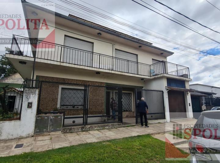 Casa · 337m² · 7 Ambientes · 1 Cochera