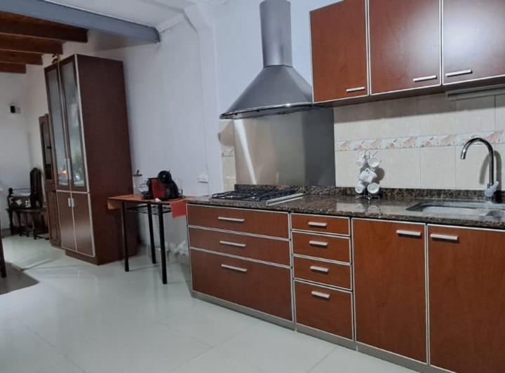 Casa · 150m² · 5 Ambientes · 2 Cocheras
