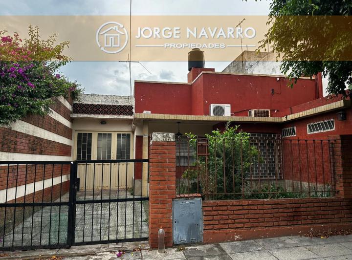 Casa · 203m² · 5 Ambientes · 2 Cocheras