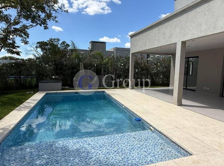 Casa · 180m² · 6 Ambientes · 1 Cochera
