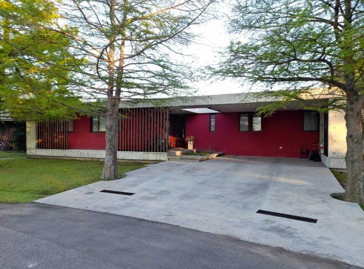 Casa · 189m² · 5 Ambientes · 1 Cochera