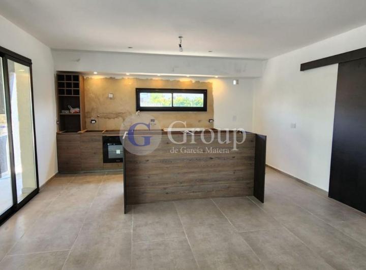Casa · 156m² · 5 Ambientes · 1 Cochera