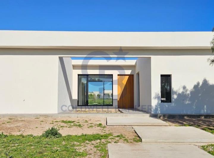 Casa · 186m² · 5 Ambientes · 3 Cocheras