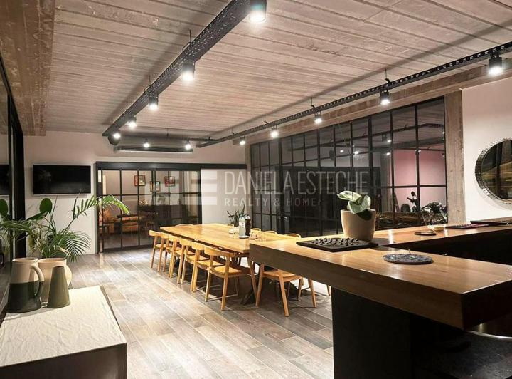 Casa · 619m² · 8 Ambientes · 4 Cocheras