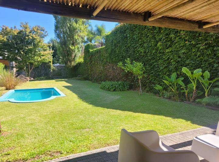 Casa · 150m² · 5 Ambientes · 2 Cocheras