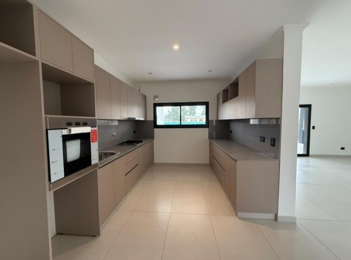 Casa · 224m² · 6 Ambientes