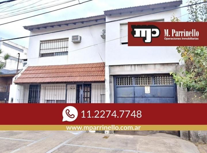 Casa · 134m² · 8 Ambientes · 3 Cocheras
