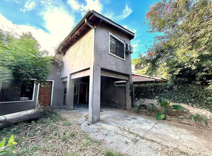 Casa · 126m² · 5 Ambientes · 2 Cocheras