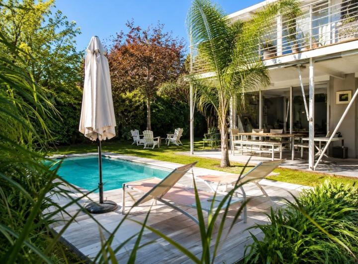 Casa · 188m² · 5 Ambientes · 3 Cocheras