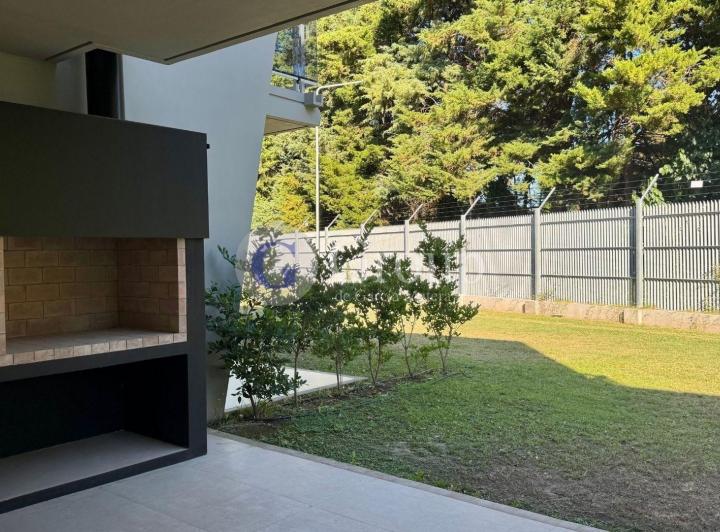Casa · 142m² · 5 Ambientes · 2 Cocheras