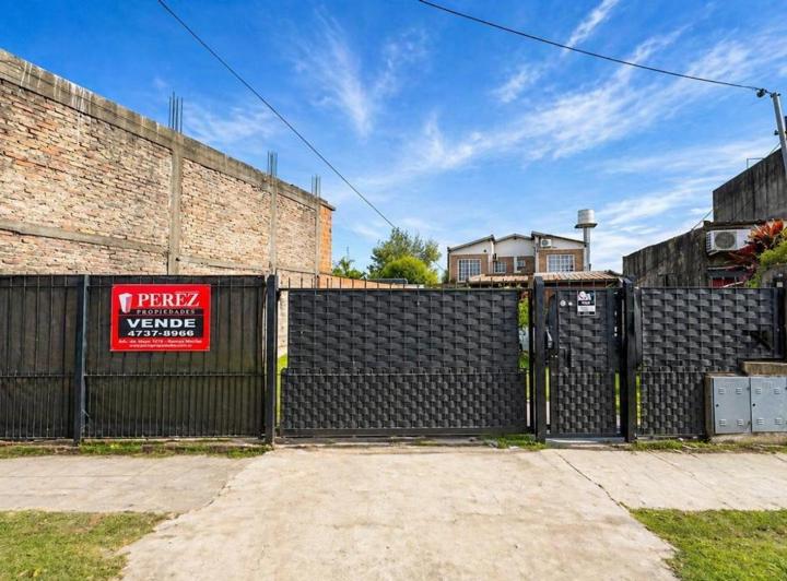 Casa · 160m² · 5 Ambientes · 5 Cocheras