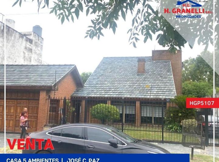 Casa · 400m² · 5 Ambientes · 2 Cocheras