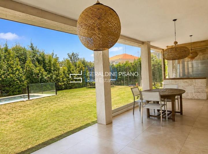 Casa · 252m² · 6 Ambientes
