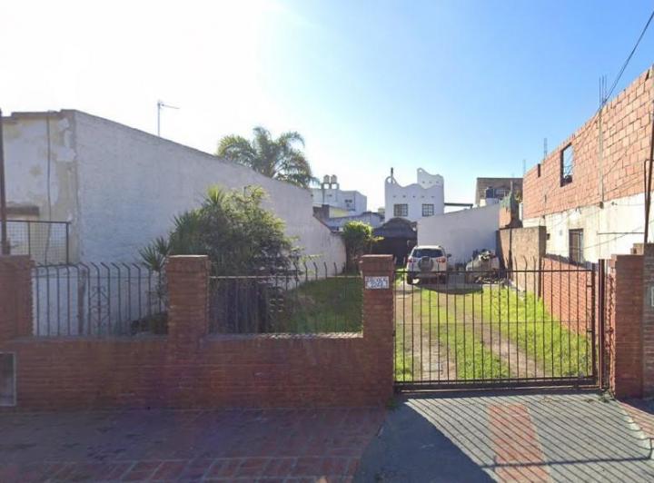 Casa · 150m² · 5 Ambientes · 3 Cocheras