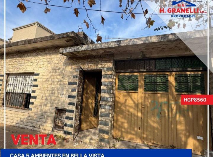 Casa · 218m² · 5 Ambientes · 1 Cochera