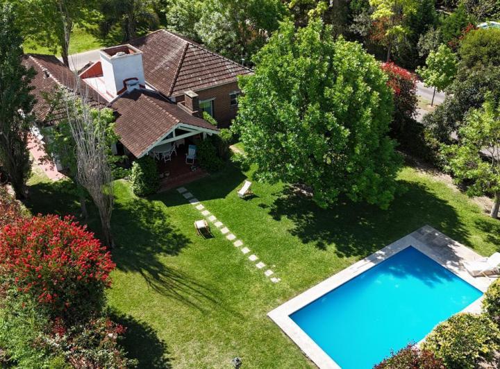 Casa · 151m² · 6 Ambientes