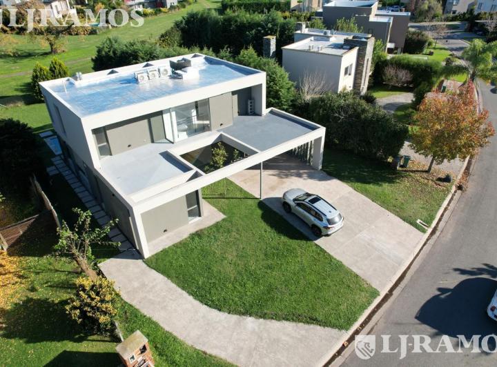 Casa · 194m² · 5 Ambientes