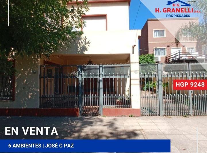 Casa · 220m² · 6 Ambientes · 2 Cocheras
