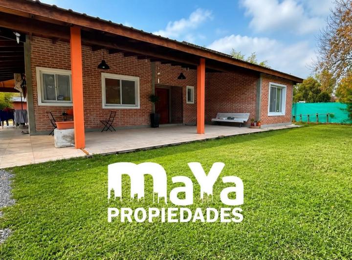 Casa · 100m² · 5 Ambientes · 6 Cocheras