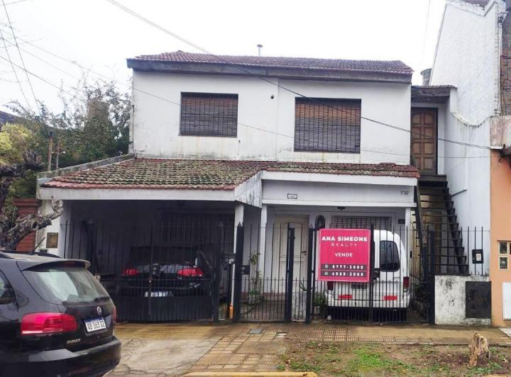 Casa · 222m² · 6 Ambientes · 1 Cochera