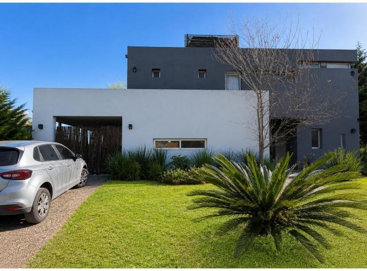 Casa · 202m² · 6 Ambientes