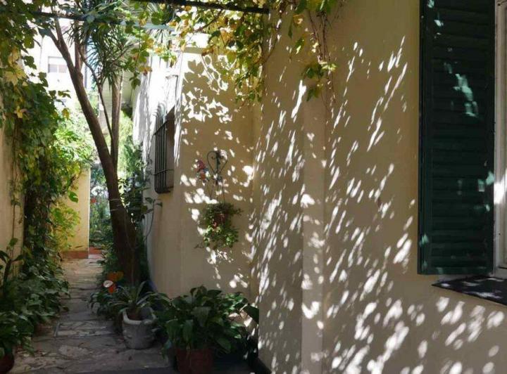 Casa · 205m² · 7 Ambientes · 1 Cochera