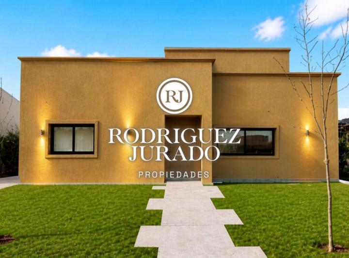Casa · 199m² · 6 Ambientes
