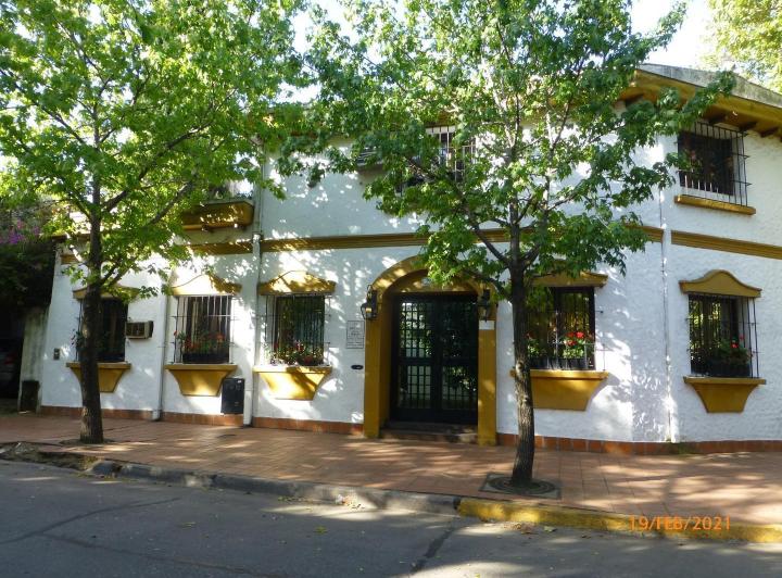 Casa · 253m² · 6 Ambientes