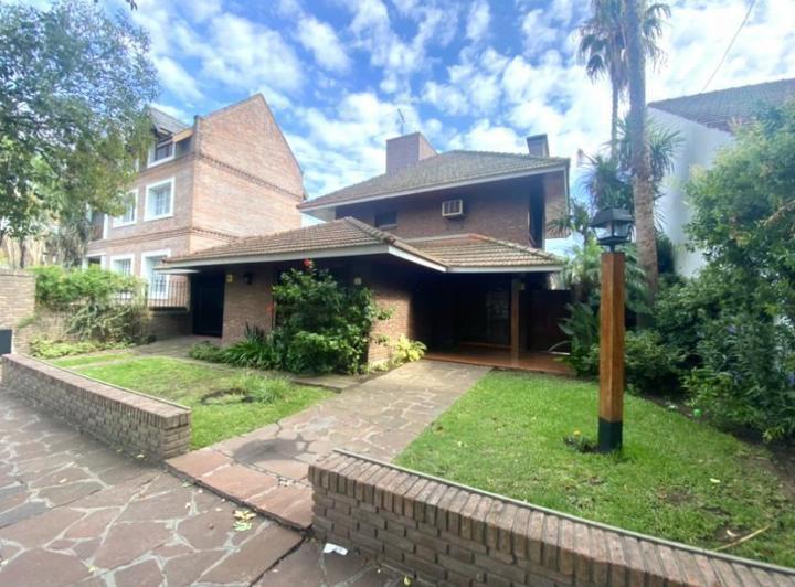 Casa · 197m² · 5 Ambientes · 1 Cochera