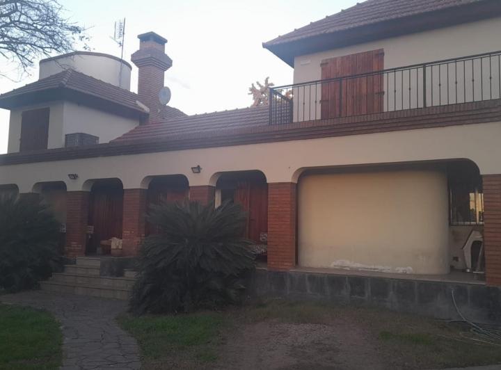 Casa · 370m² · 6 Ambientes
