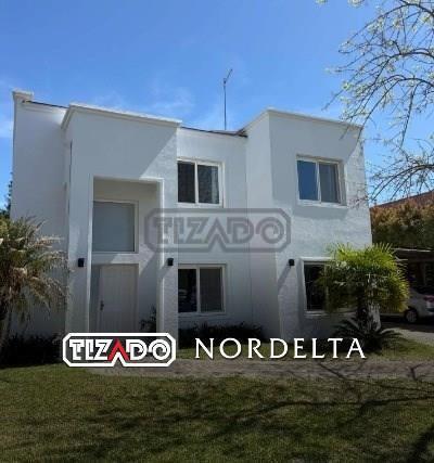 Casa · 200m² · 6 Ambientes · 1 Cochera