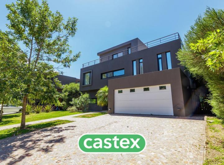 Casa · 500m² · 6 Ambientes